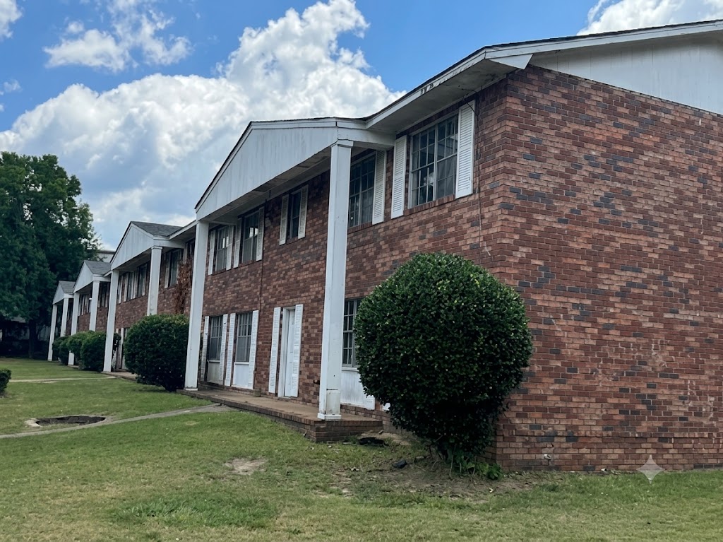 2220 Ticknor Drive - 9